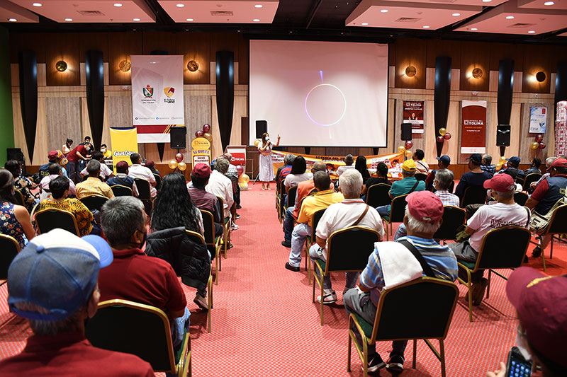 Loteros de Ibagué recibieron atención integral por parte de la Lotería del Tolima